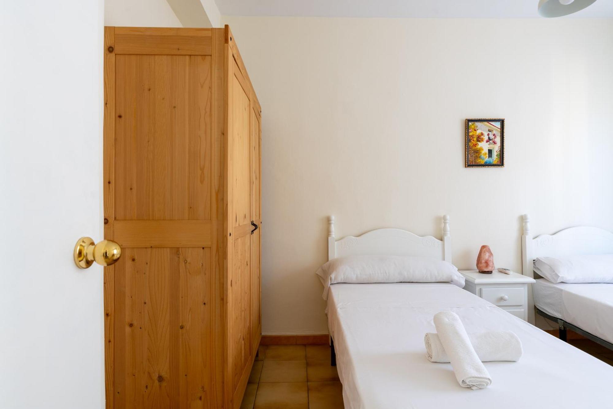 Apartamento Familiar Maria Auxiliadora Seville Ngoại thất bức ảnh