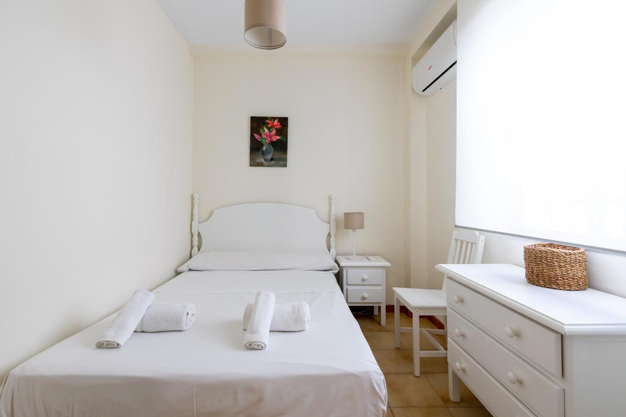 Apartamento Familiar Maria Auxiliadora Seville Ngoại thất bức ảnh