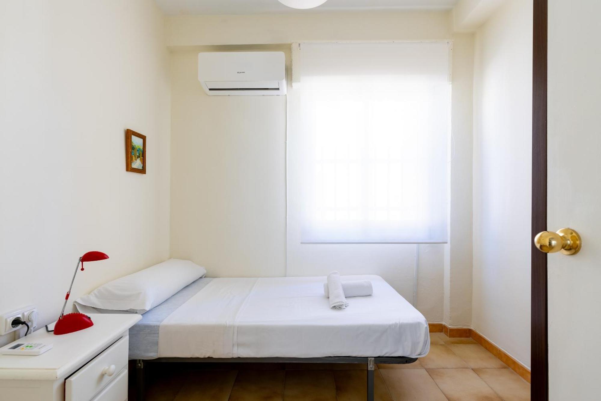 Apartamento Familiar Maria Auxiliadora Seville Ngoại thất bức ảnh