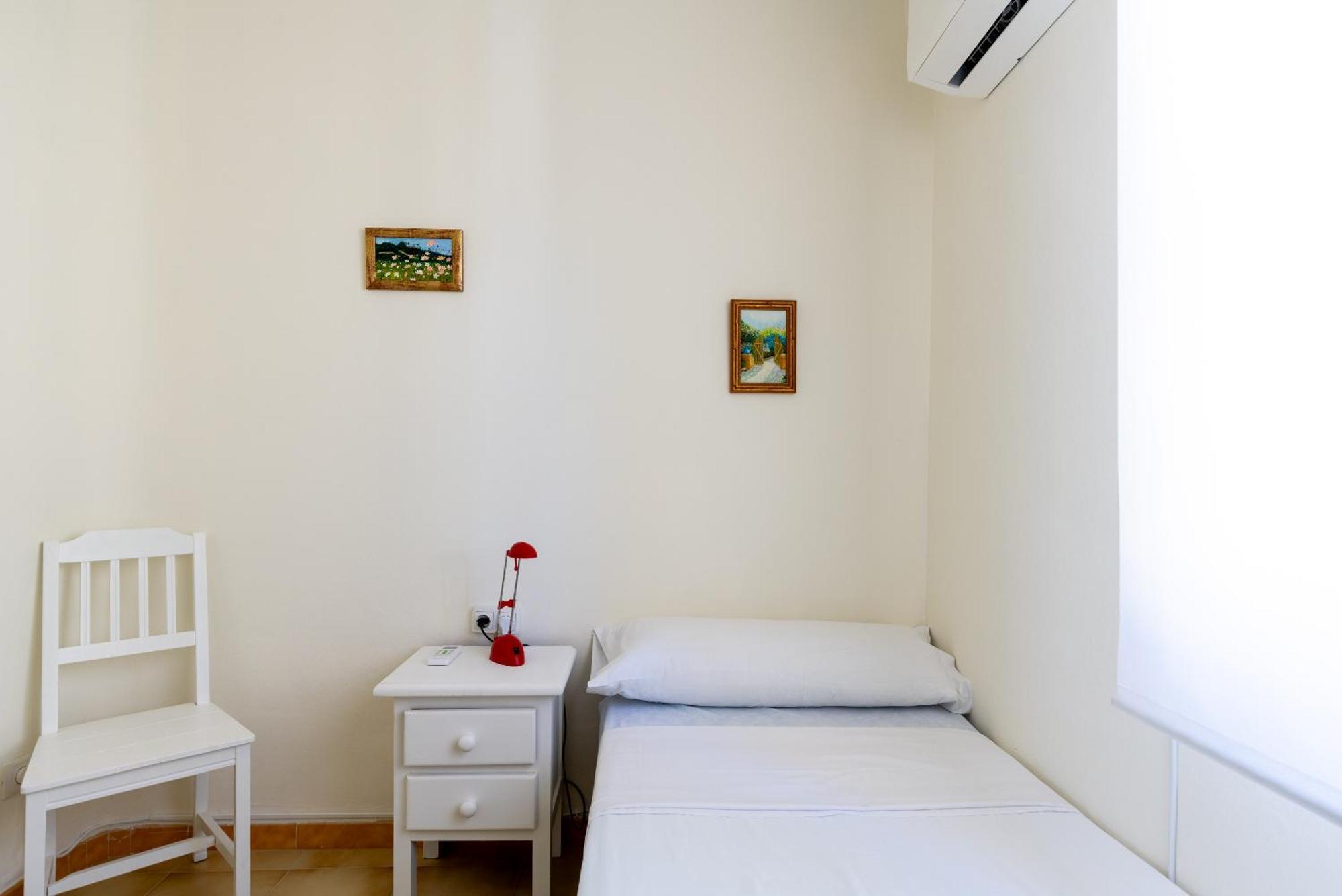 Apartamento Familiar Maria Auxiliadora Seville Ngoại thất bức ảnh
