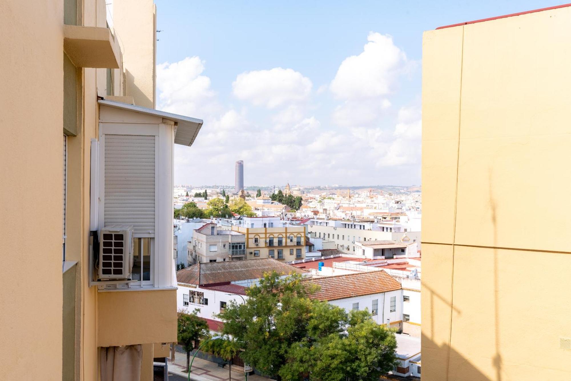 Apartamento Familiar Maria Auxiliadora Seville Ngoại thất bức ảnh