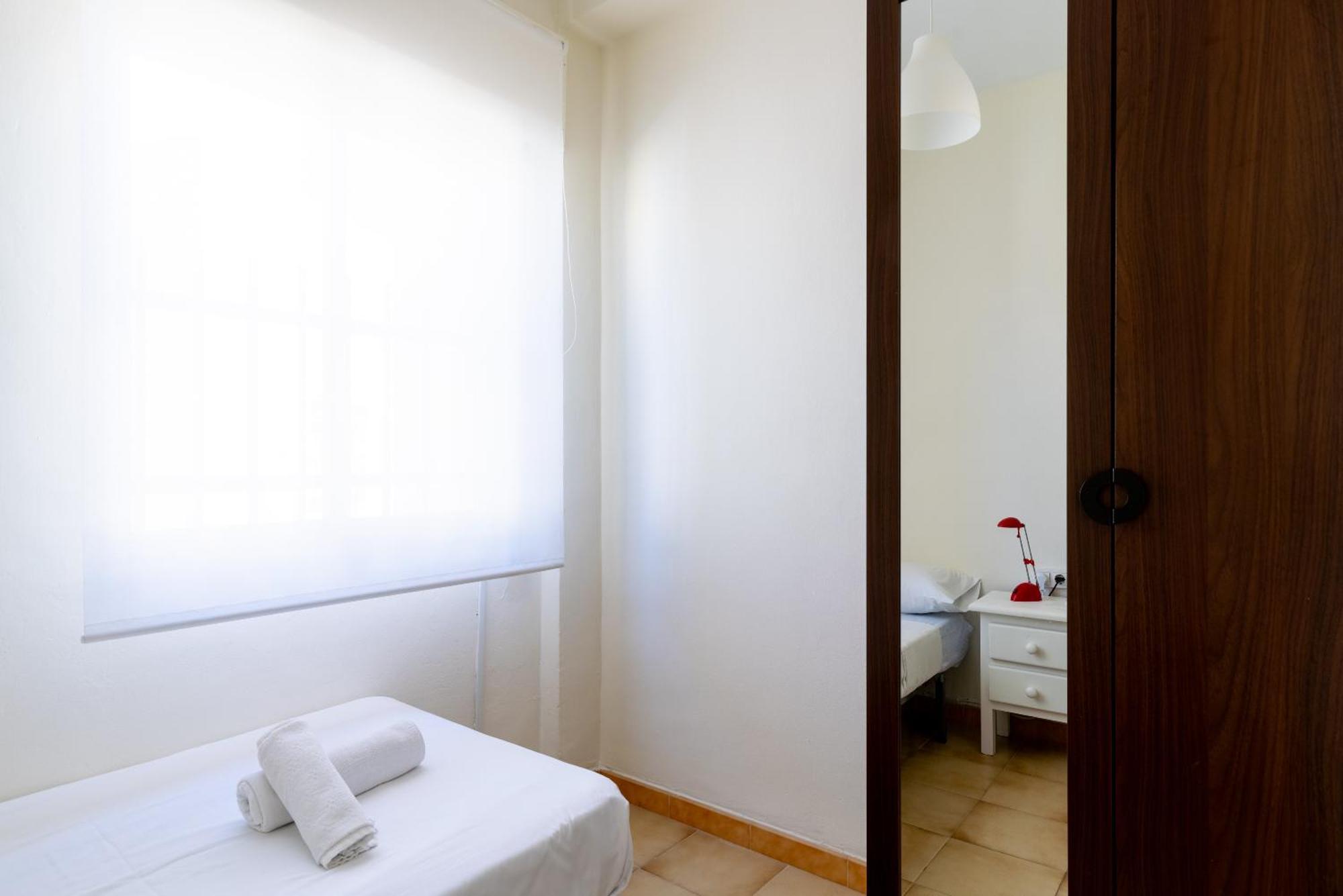 Apartamento Familiar Maria Auxiliadora Seville Ngoại thất bức ảnh